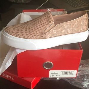 Guess woman shoes/ Rose gold color